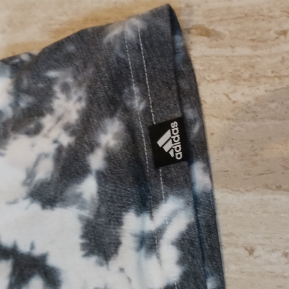 ADIDAS The Go-To Performance Tank Top - Picture 2 of 6